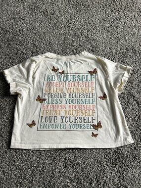Girls' White Inspirational Graphic Tee - Be Yourself Motif